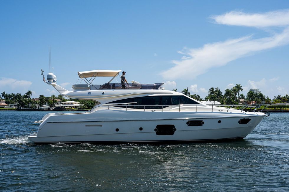 2013 Ferretti Yachts 620