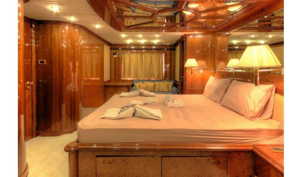 2005 Custom Three Deck Motor yacht 32m